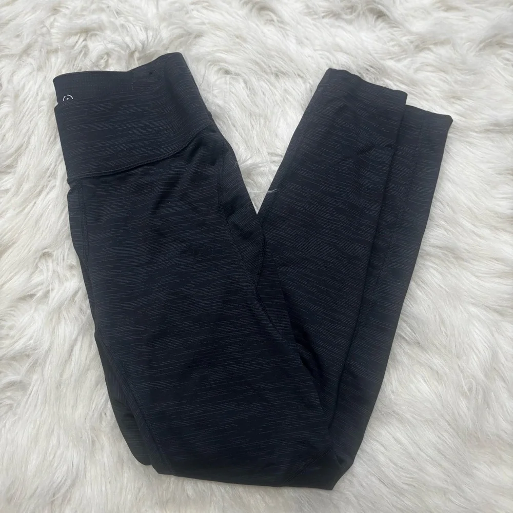 Outdoor Voices TechSweat Leggings in Black Space Dye size Women’s Small